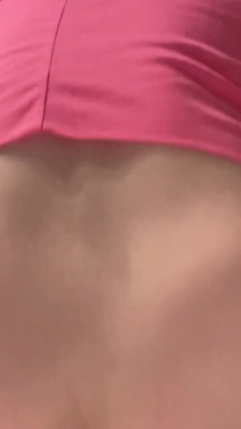 Sissy femboy jaše čudovišni dildo | Isječak 1