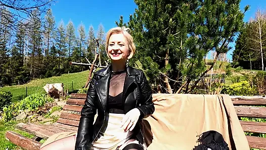 Sunny Day, siyah naylon çorap ve ruh halim: bölüm 1