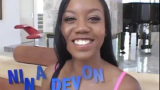 18 Years Old and Taste 30 Cm of Cock