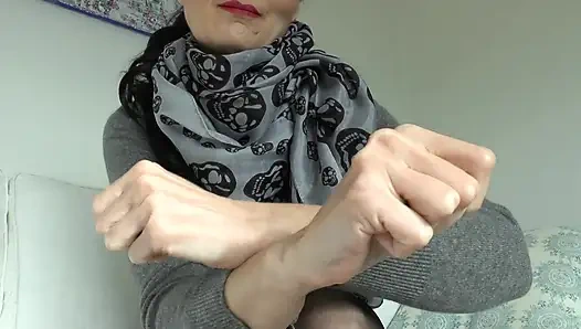 Karanlık gizemli tırnaklar bölüm 3, lady victoria valente