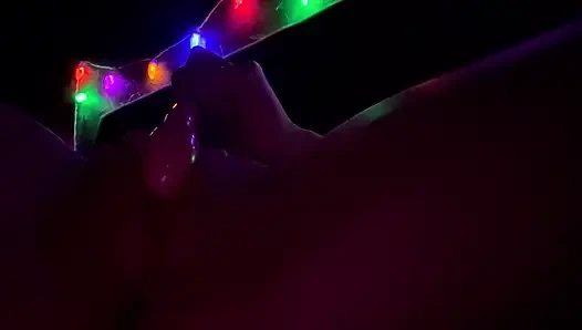 Gadis alt lagi asik muasin dirinya sendiri pakai mainan seks warna pink