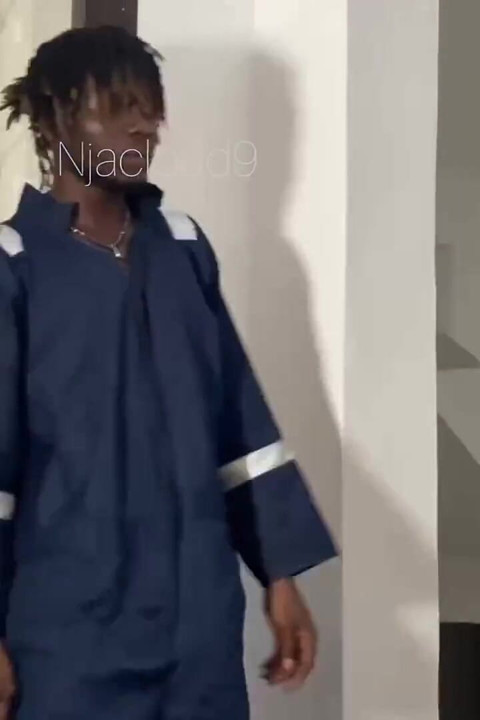 Am Here to Fix Her Toilet but End up Digging Her Ass Hole