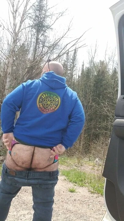 43 yr old near loves to be naked in public
