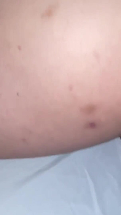 Uzbudljiv trenutak iz "SexGodPicasso VonMadeHaNut kroti pokornu trans kurvu Ts AshleyCreamssss"