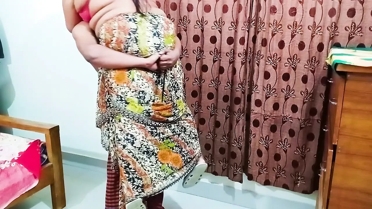 I fucked a Bangladeshi girl standing inside the house. Desi hot sex xvideo
