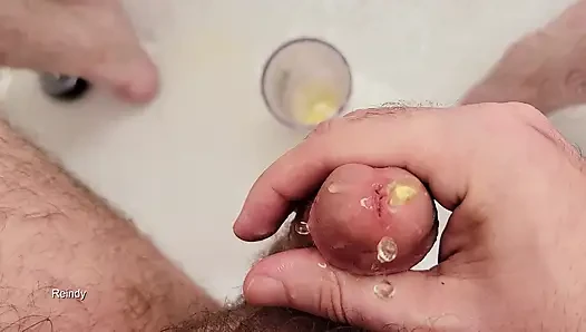 Çiş deliğimden epik boşalma ve sidik çeşmeleri.