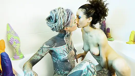 Extremes fisting & prolaps in der badewanne - massives squirt & geldautomatenspiel