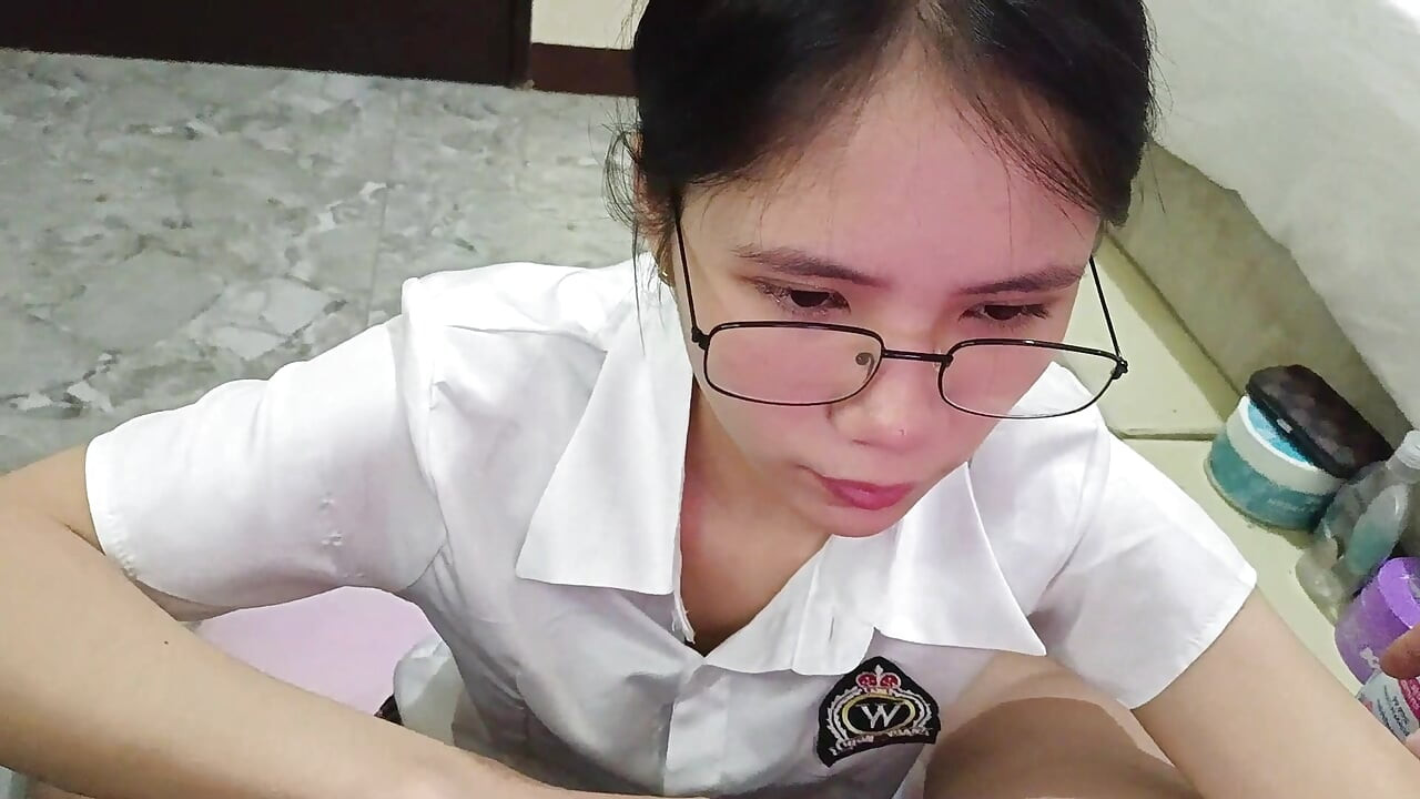 Stepsister sucked dick before going to school