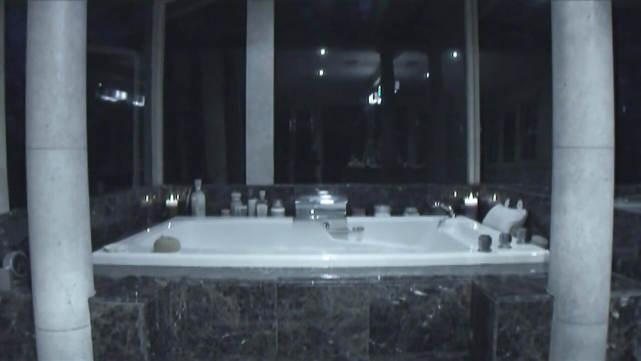 Curvy Blonde and Horny Stud Are Fucking Sensually in The Bathtub