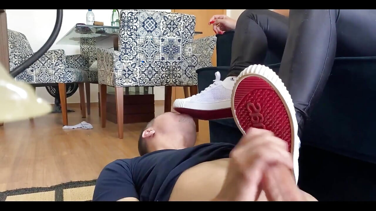 여신 Kiffa 숭배하는 것을 좋아해