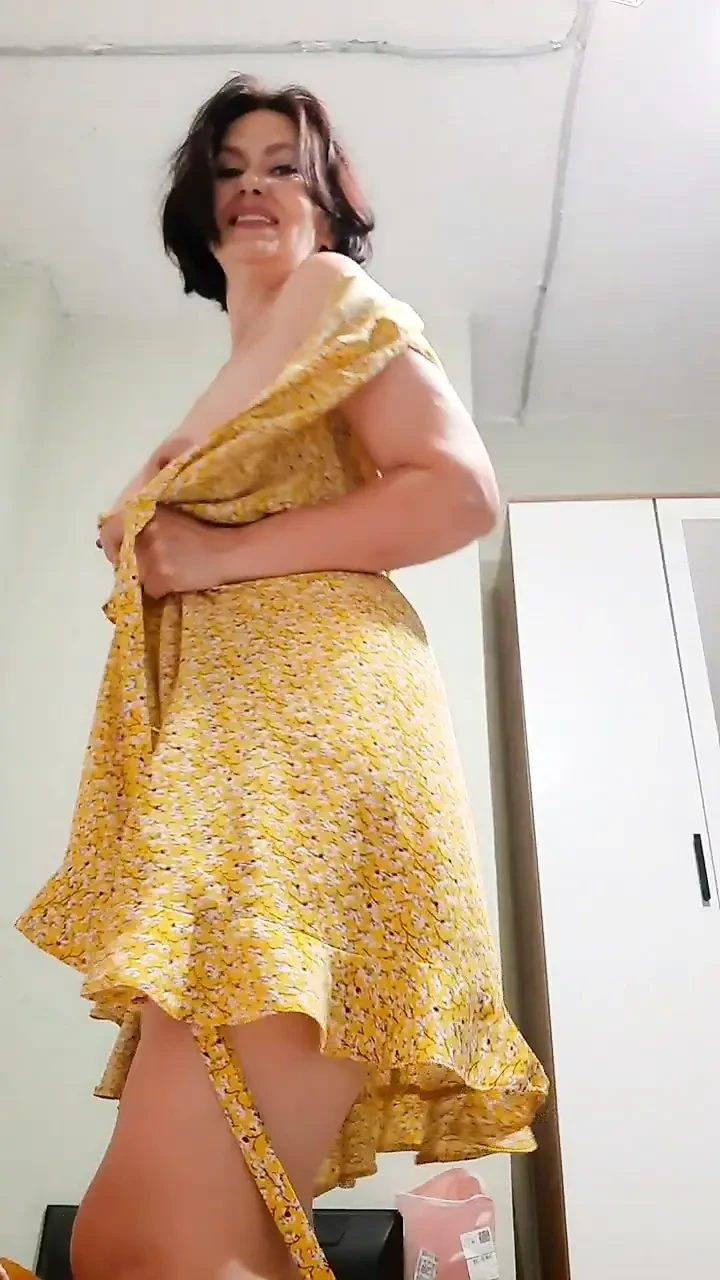 Lick my cunt in the morning