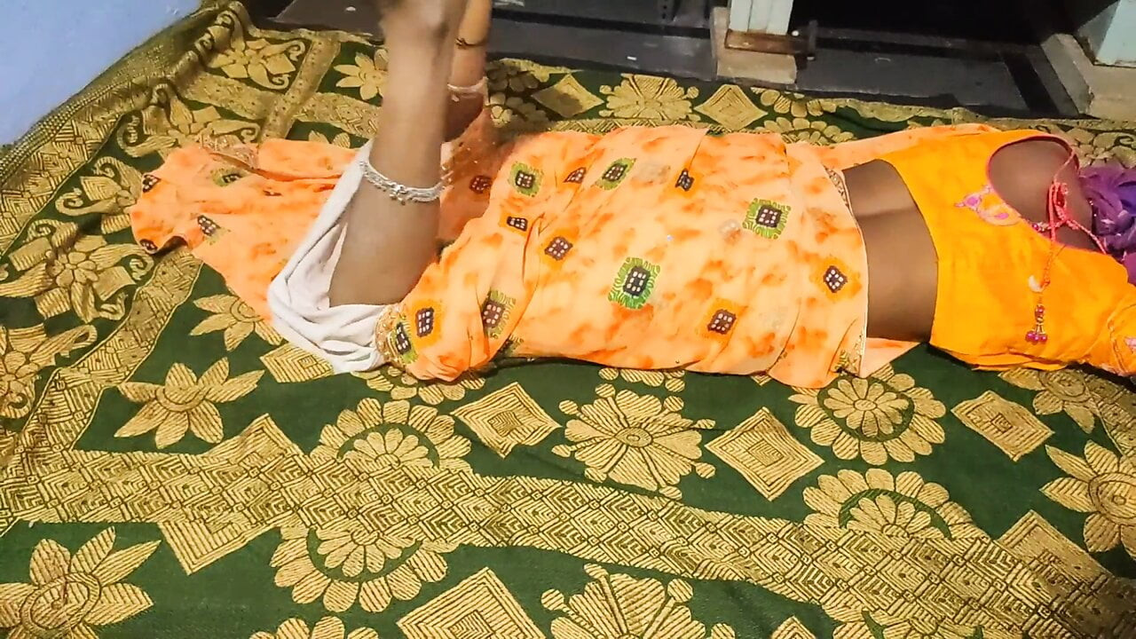 Couple have midnight sex in Indian village