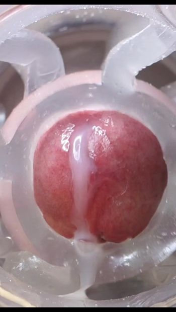 Камшот через Искусственная вагина очень крупным планом, сло-сосание аудио