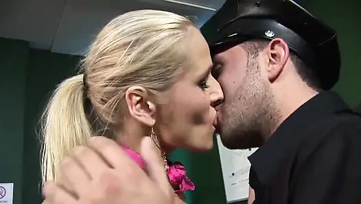 Free in change of sex