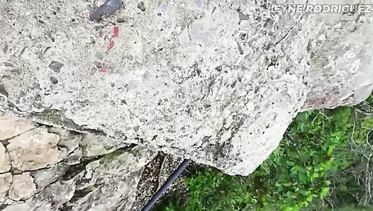Açık havada yakalandı! Bu ateşli latin minyonun halka açık seks yaptığının büyük amatör derlemesi