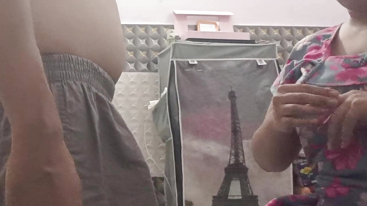 Home Made MMS Video in a Loud Campaign in a Naked Shower