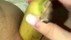 Masturbe whit banana