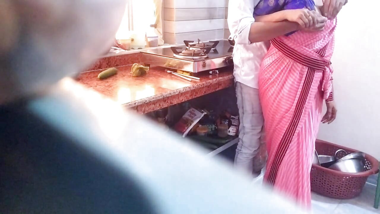 Kamwali Bhabi Was Left by Her Company's Manager