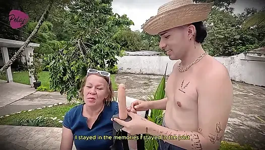 Nenek mesum menyewa tukang kebun muda dan berujung ngentot pantatnya habis-habisan