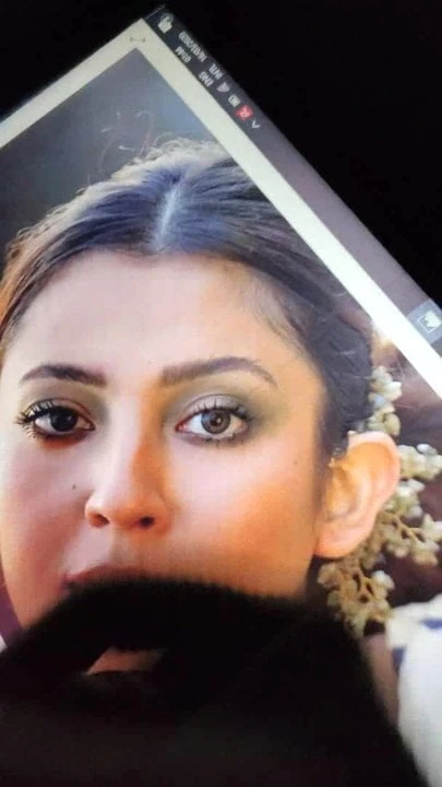 Barkha singh počast spermi