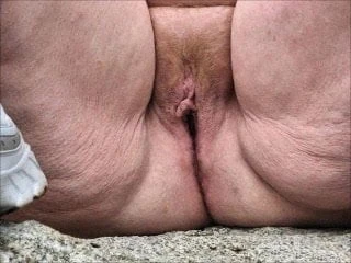 Thunda Thigh G.I.L.F Showing Pussy