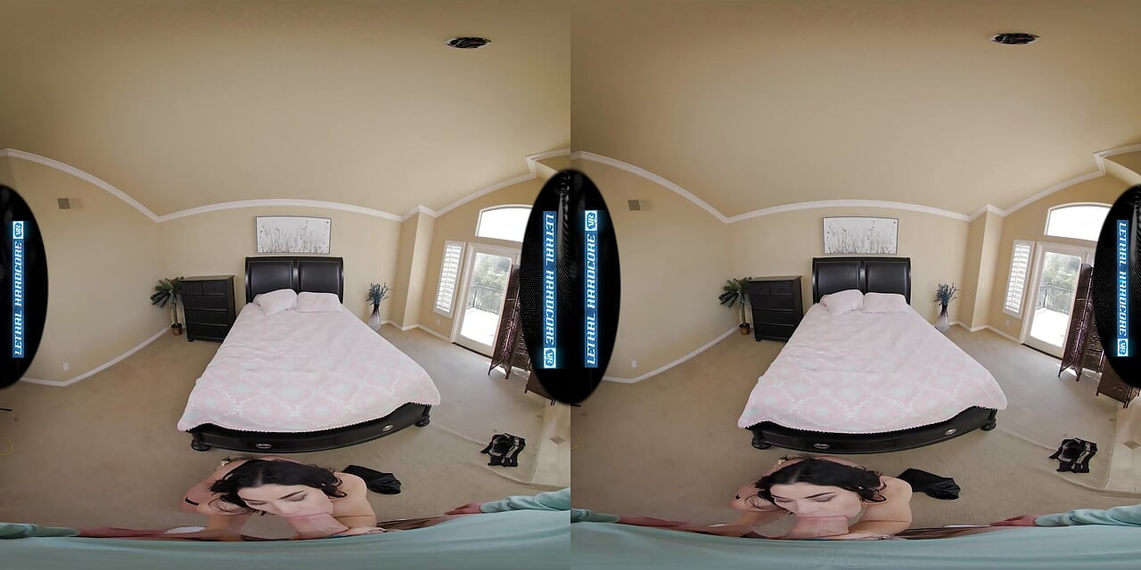 Dodelijke hardcore vr - hete getrouwde vrouw Venus Valencia heeft je grote lul nodig om tevreden te blijven