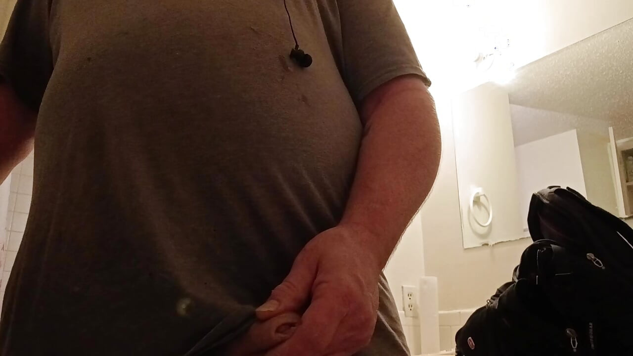 Cumming uncut