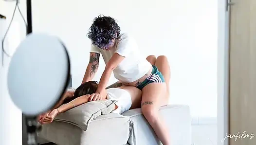 AĞZıNA BOŞALıYOR