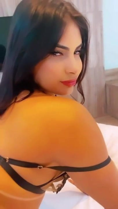 جمال برازيلي يثير الشهوة