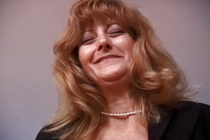 Horny MILF Want's to Be Punished