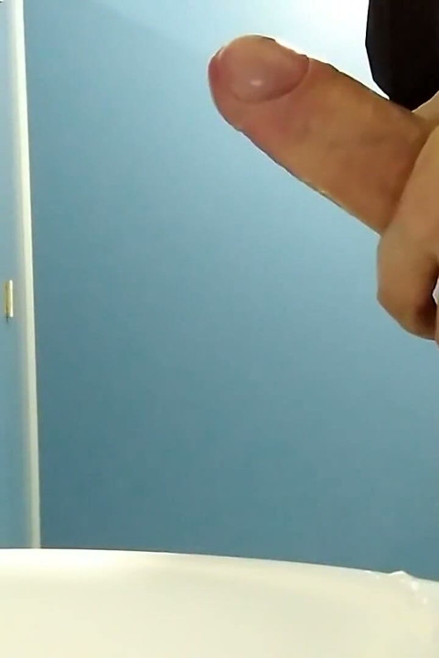 Guy Jerks off His Giant Cock in the Public Toilet at Work, and Squirts