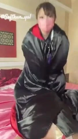 サテンフェチ