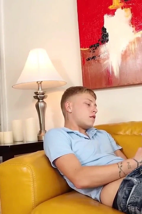 Låt mig se dig rycka det: het MILf ashden byst honom i handling