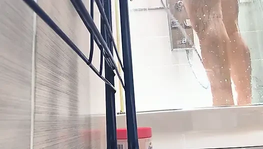 Adam duşta bakış açısı