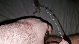 Creampie mit großem dildo und pisse