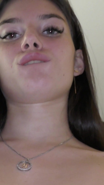 Unvergesslicher moment von "Stefany Kyler in ihrer besten stunde! Ich habe sie zu hause für 50 $ in St. Petersburg gefickt"