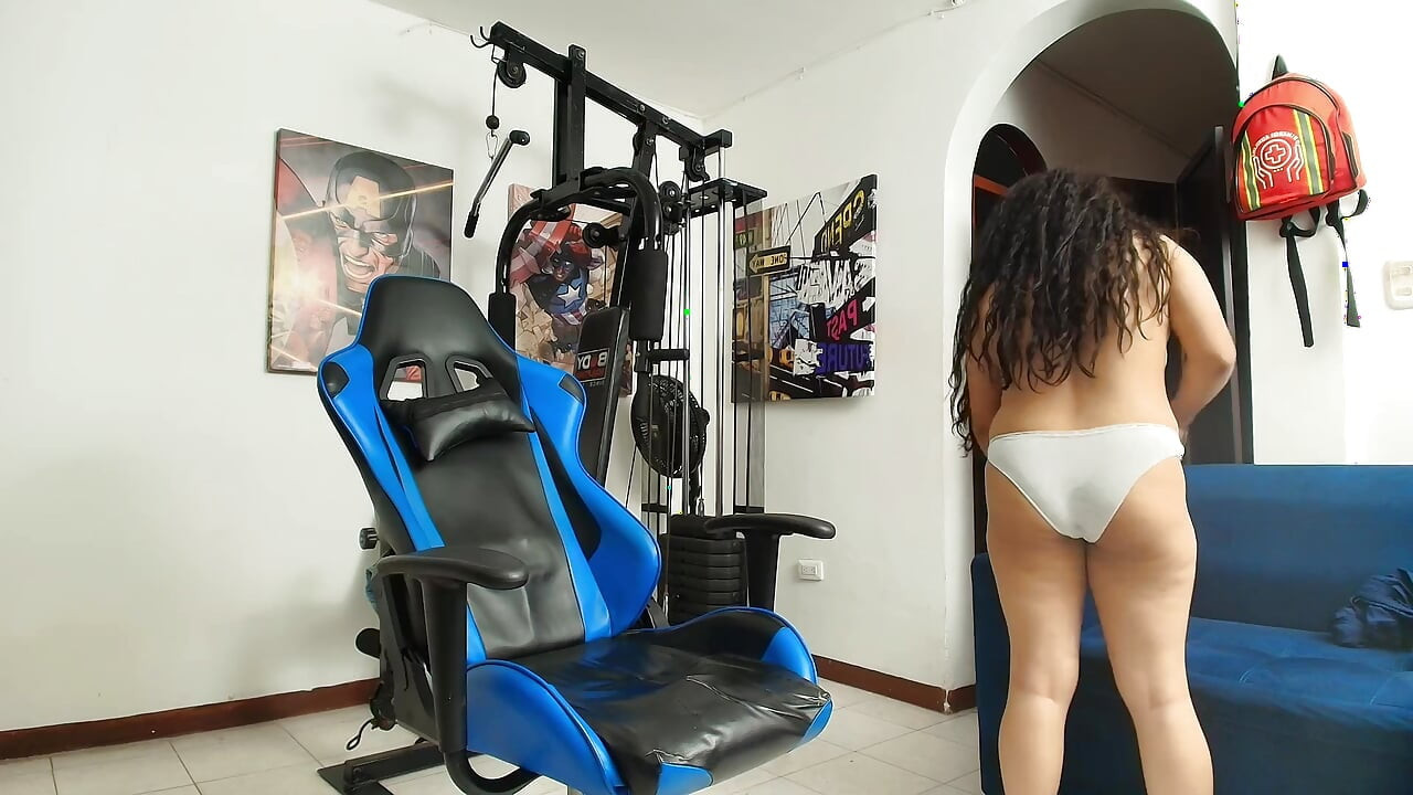 I tie his hands so he can suck with Venezuelan desire