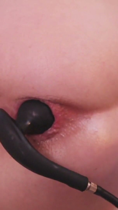 Destroying my ass with inflatable butt plug baloon and gapes | Clip 1