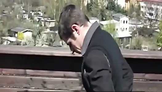 Amateur teen aus deutschland bekam sperma auf ihren perfekten körper