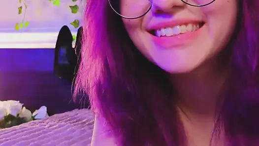 Oral seks yakın çekim seni ağzımla sikişimi izle