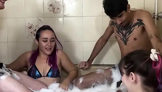 Paartausch ohne Kondom bei Hidro