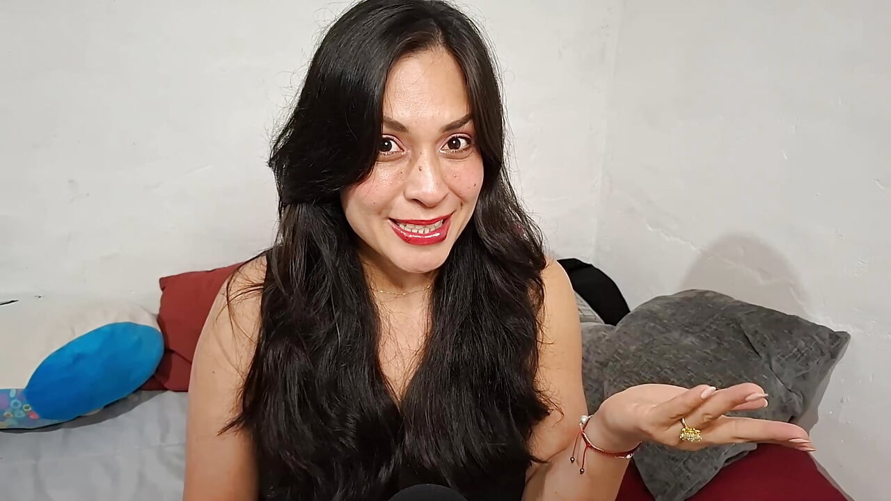 ASMR Roleplay TU VECINA COQUETEA CONTIGO