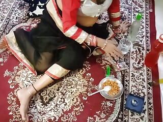 Indian bhabhi drink alcohol Kar ke apna sexual orientation ka fore play karkay sex ka maza leya.
