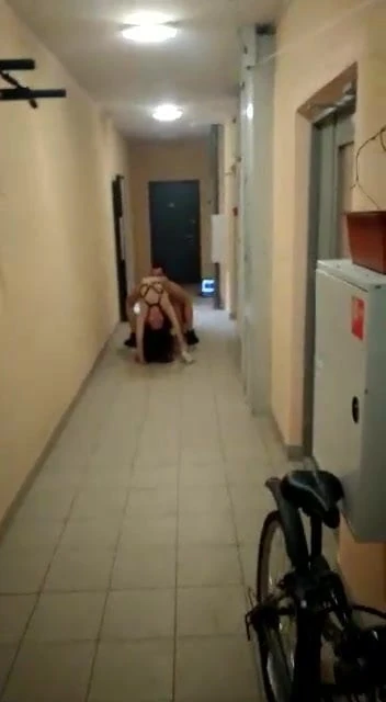 ebanutye sosedi