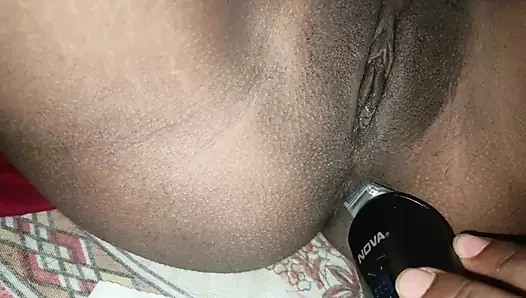 Remove The Pussy Hair of My Girl friend , Trimmed Pussy Hair