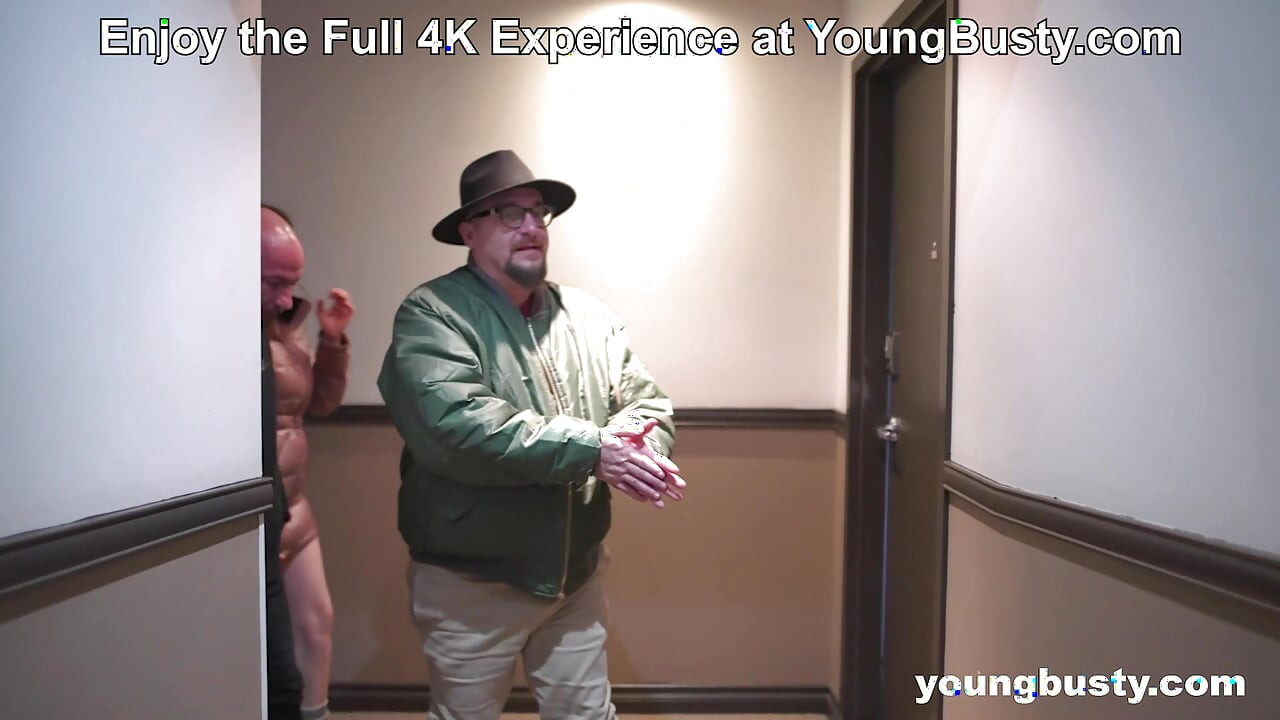 一言も言わないって約束してくれる?YoungBustyでのセックス・イン・サイレンス・チャレンジ