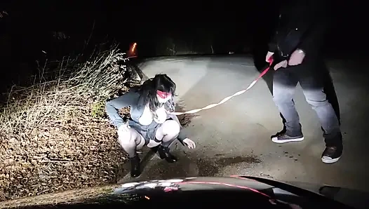 Slutmomhappiness Breaks Boundaries in Outdoor Pissing