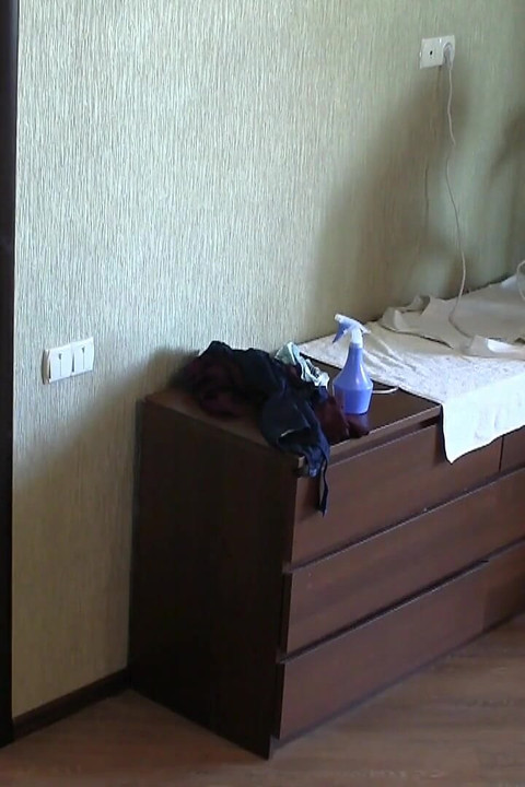 My 18yo Girlfriend Is Sexy While Ironing Too