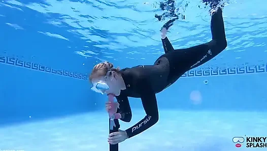 Underwater Blowjob Challenge - Gagging on My Sinking Dildo