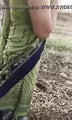 Aunty showing